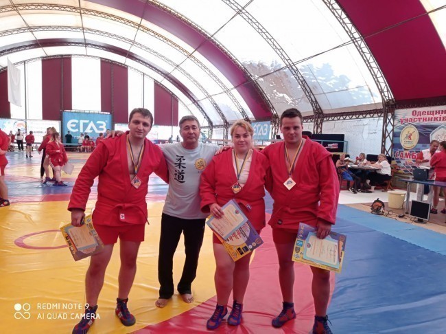 Чемпіонат України з самбо 2020 р. Араз Туваков, Василина Кириченко (1 місце), Андрій Спиридонов (2 місце), Олексій Кучеренко (3 місце)