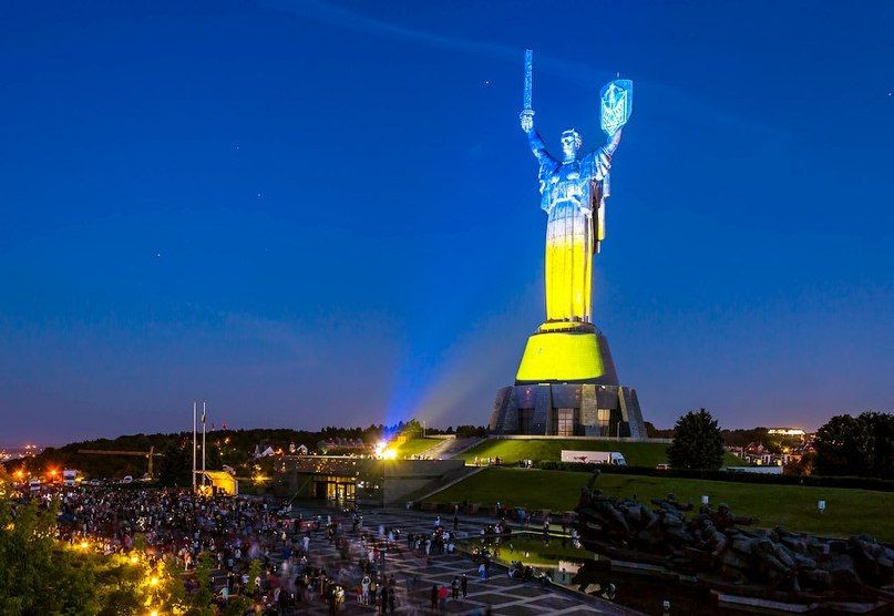 Чи підтримуєте ви заміну герба на тризуб?