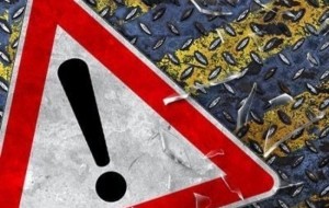 На трассе Киев-Харьков иномарка въехала в бетонный блок-пост