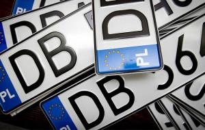 17 жителей польского Перемышля являются владельцами 12 500 авто в Украине