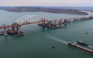 Россия уже в мае хочет открыть «крымский мост» для легковых автомобилей
