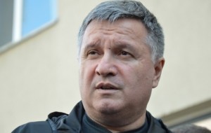Аваков пояснив, чому в Луцьку почався штурм після того, як терорист вже вийшов
