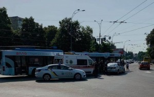 Водій тролейбуса помер прямо за кермом