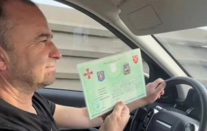 Віктор Павлік  потрапив у скандал через спецперепустку