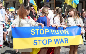 Як ви ставитесь до громадян Росії?
