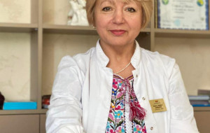 Нінель Іванівна Добриніна -  спеціаліст з холістичної медицини з 39-річним досвідом